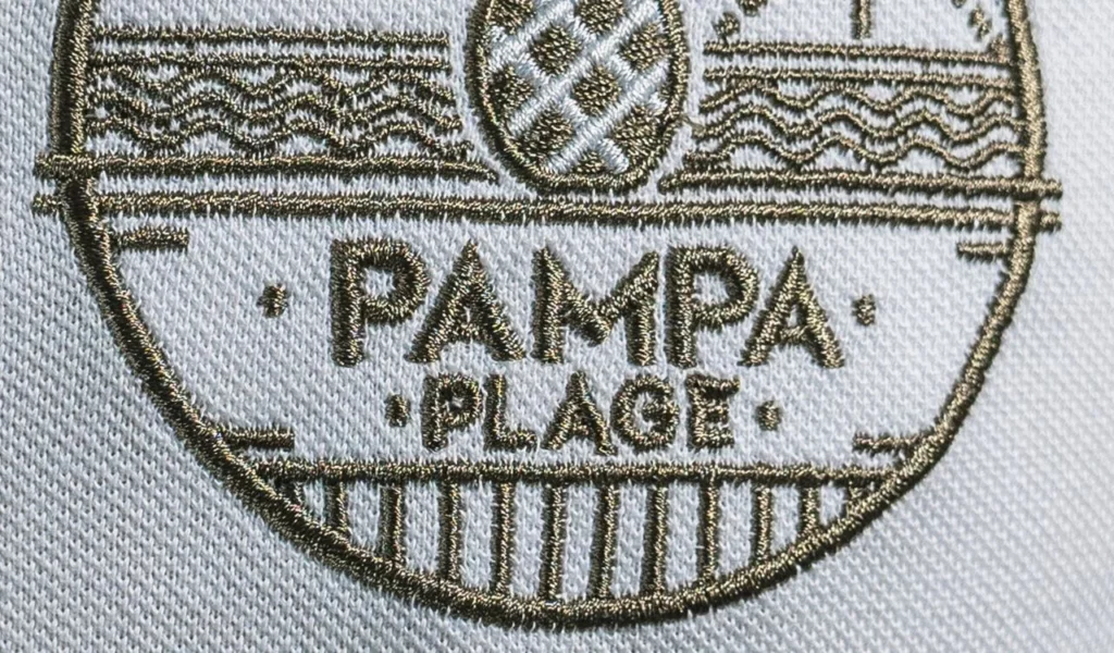 broderie personnalisée sur polo pour Pampa Plage